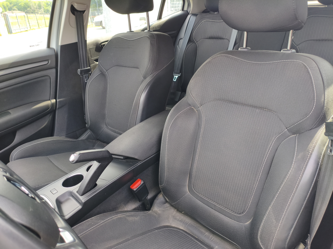 Renault Megane — 10