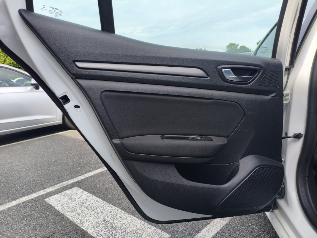 Renault Megane — 26