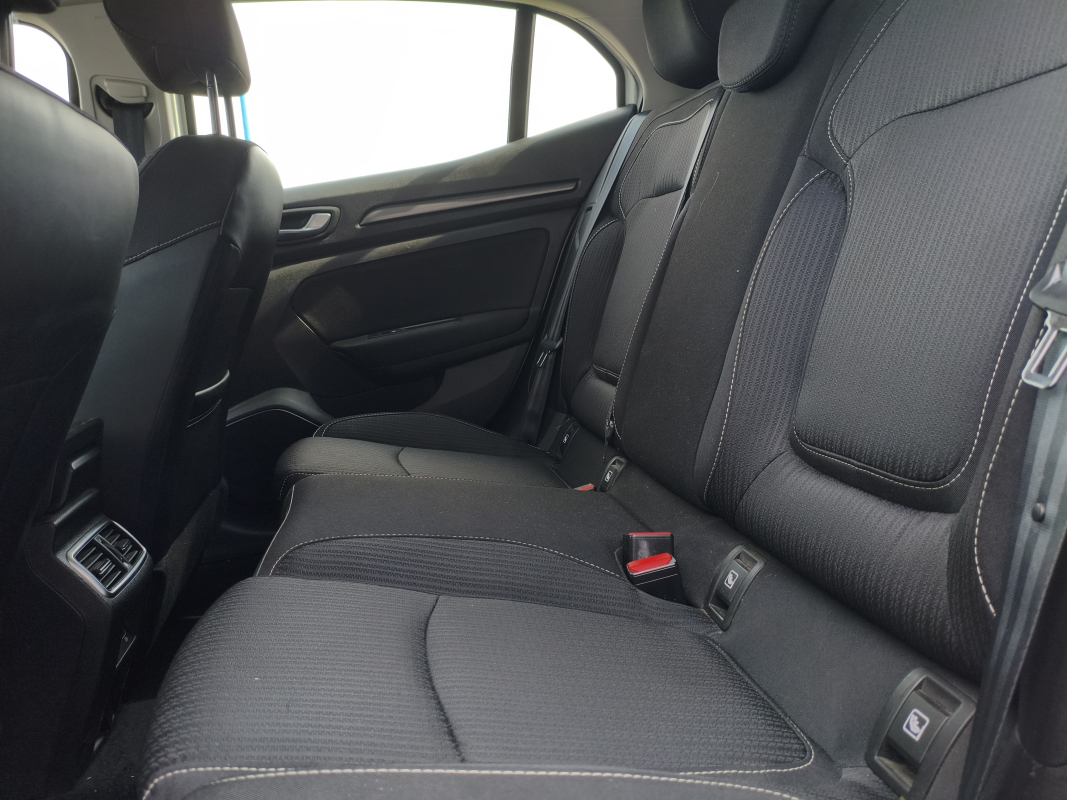 Renault Megane — 24