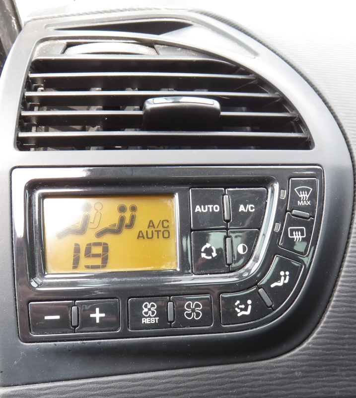Citroen C4 Picasso — 35