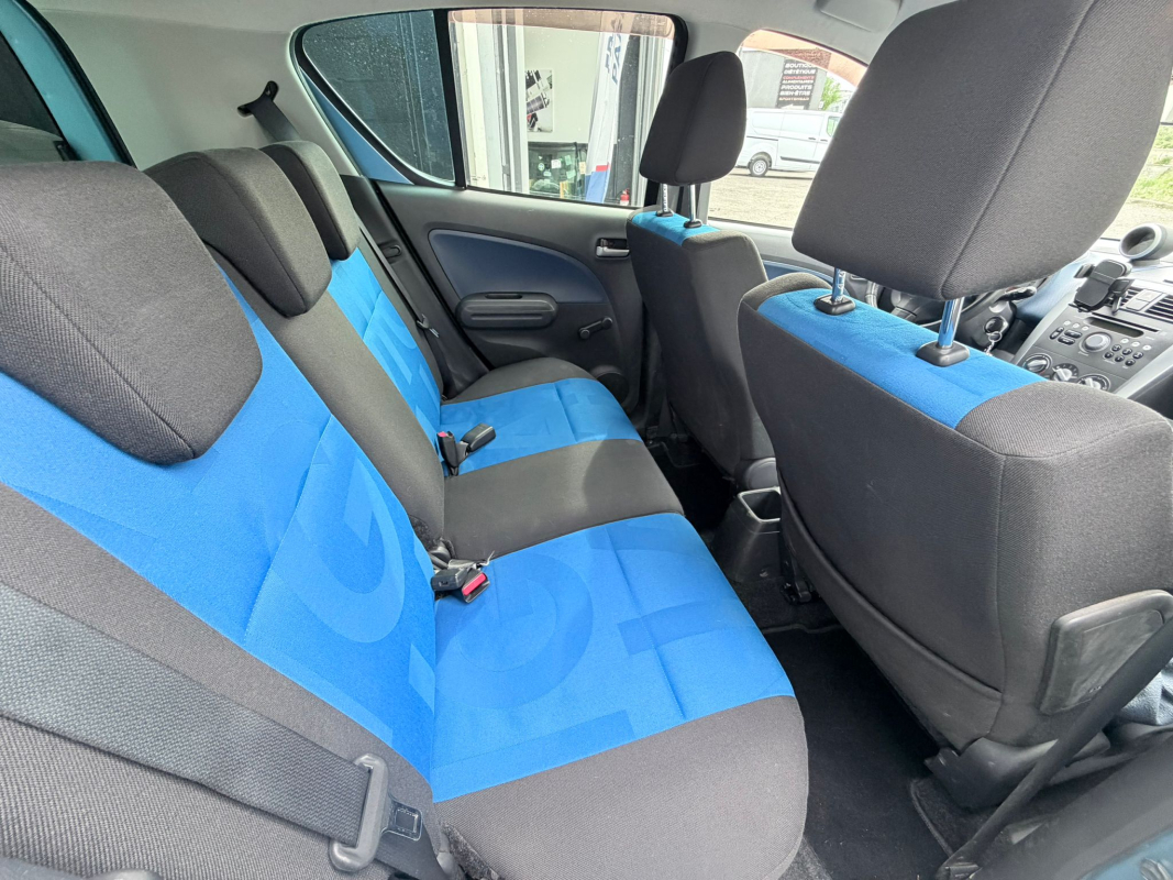 Opel Agila — 8