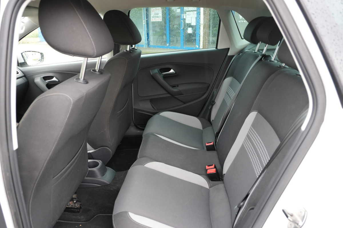 Volkswagen Polo — 37