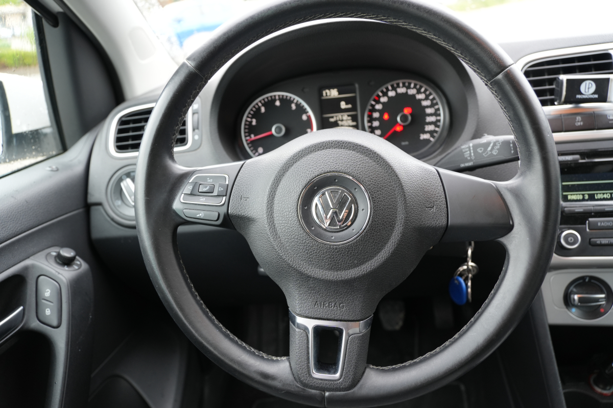 Volkswagen Polo — 14
