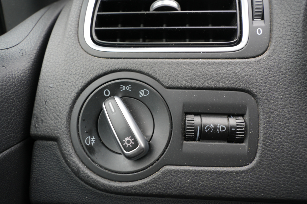 Volkswagen Polo — 16