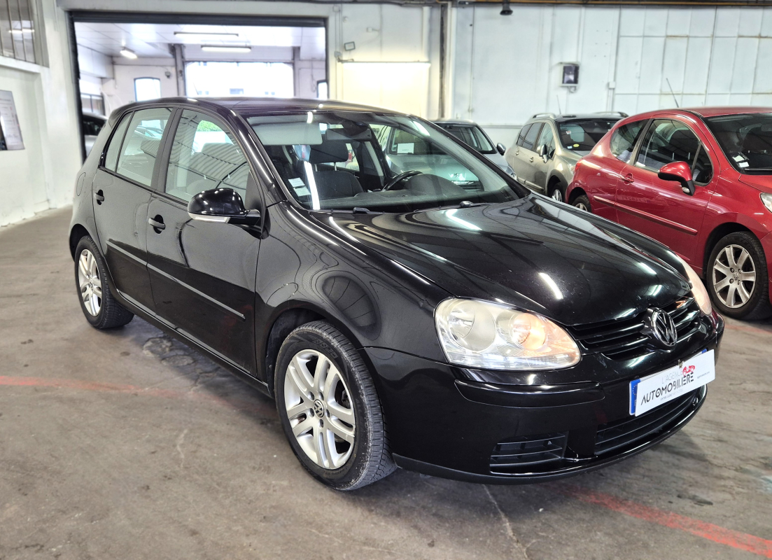Volkswagen Golf — 3