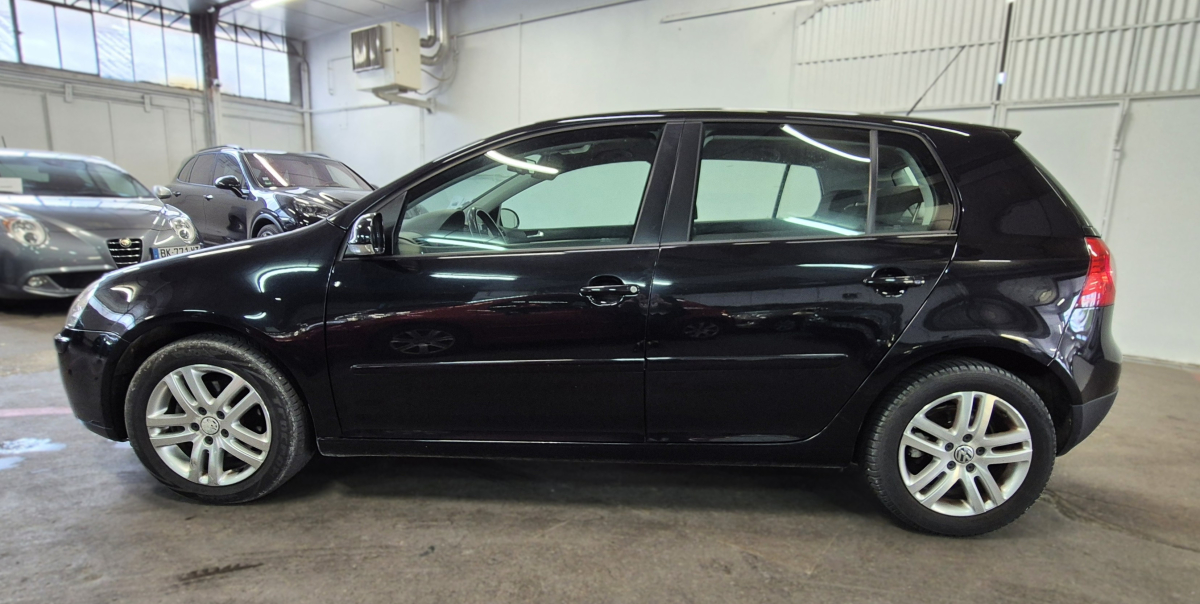 Volkswagen Golf — 20