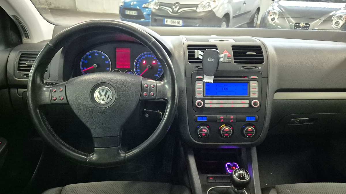 Volkswagen Golf — 14