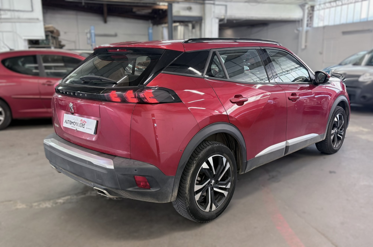 Peugeot 2008 — 4