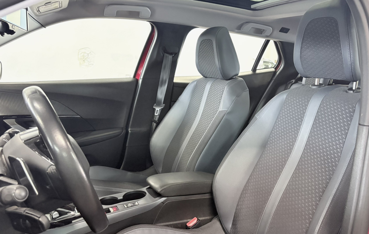 Peugeot 2008 — 7