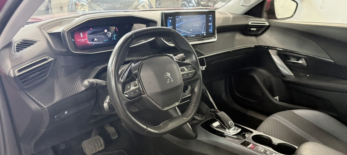 Peugeot 2008 — 10