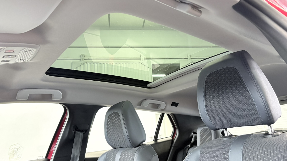 Peugeot 2008 — 12