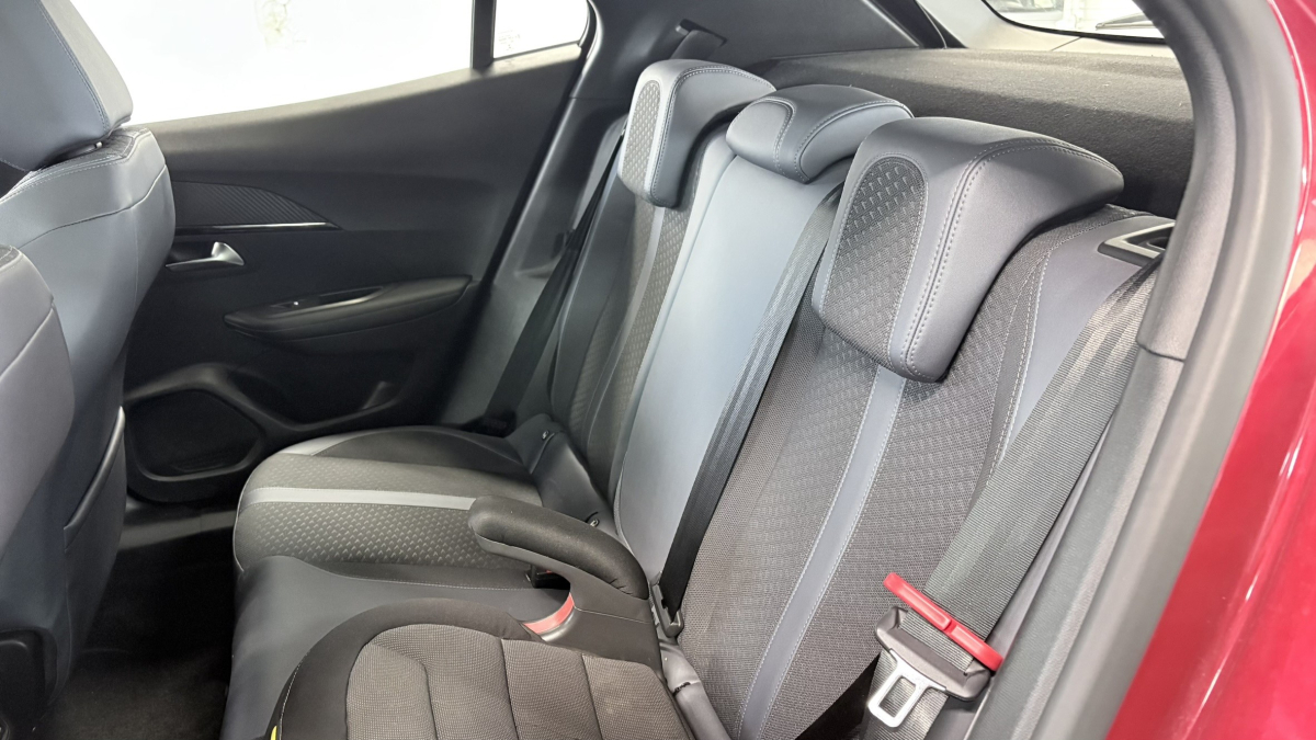 Peugeot 2008 — 21