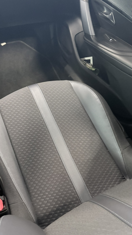 Peugeot 2008 — 20