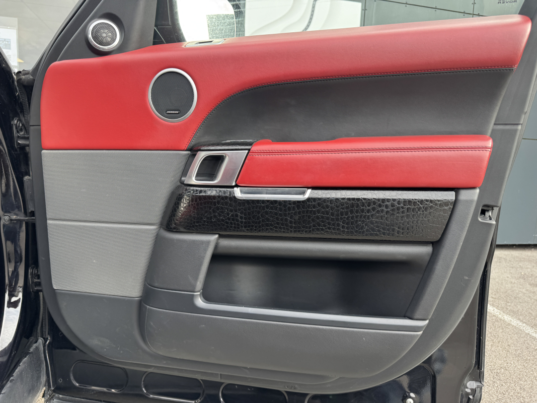Land Rover Range Rover — 25