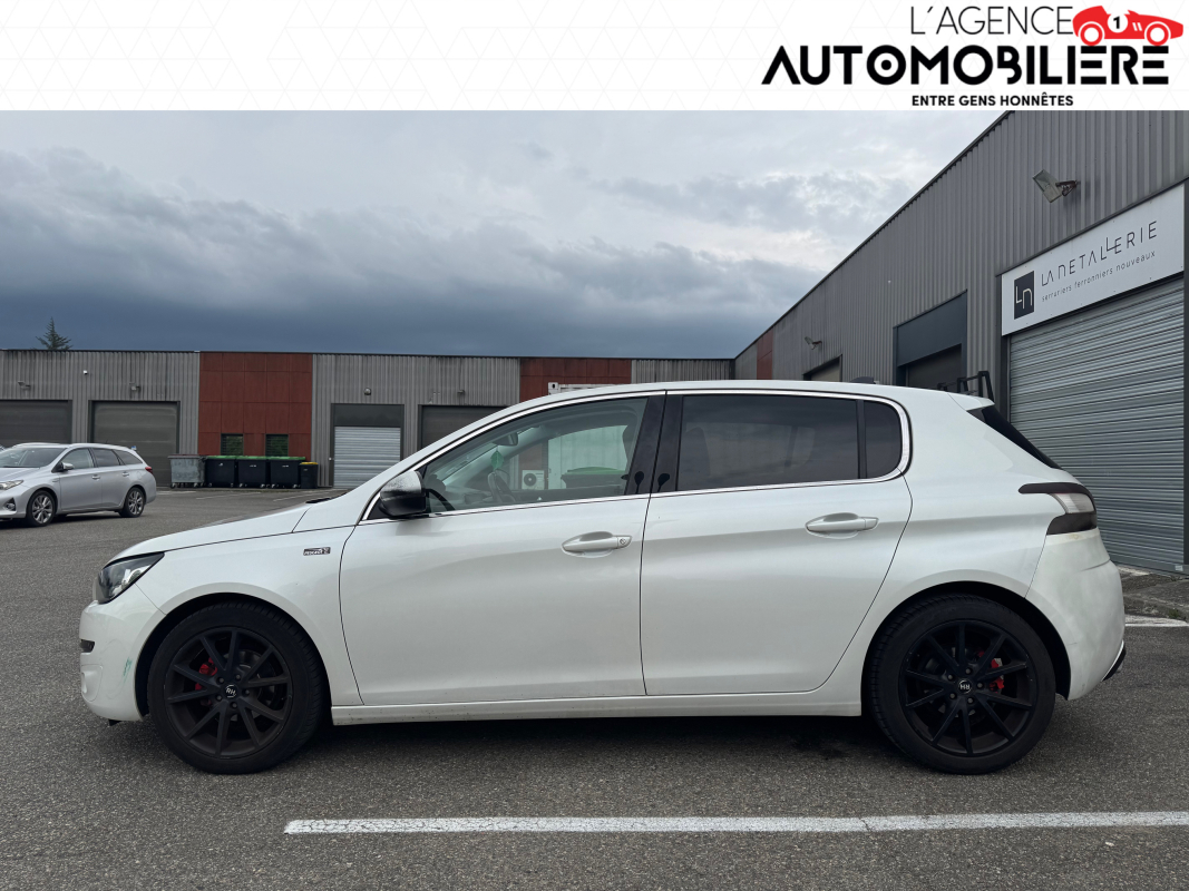 Peugeot 308 — 6