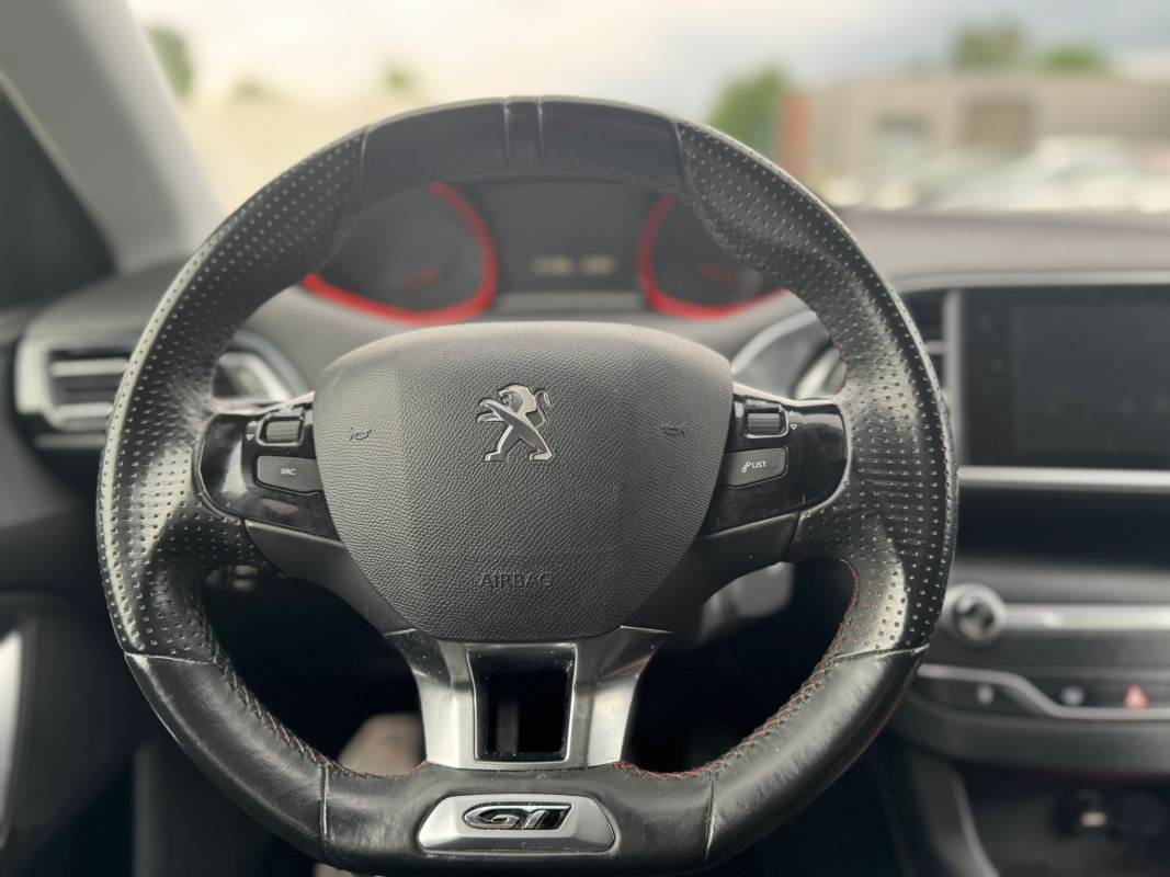 Peugeot 308 — 21