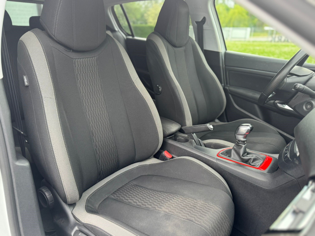Peugeot 308 — 19