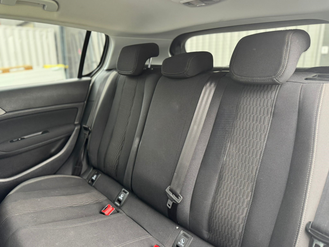 Peugeot 308 — 14