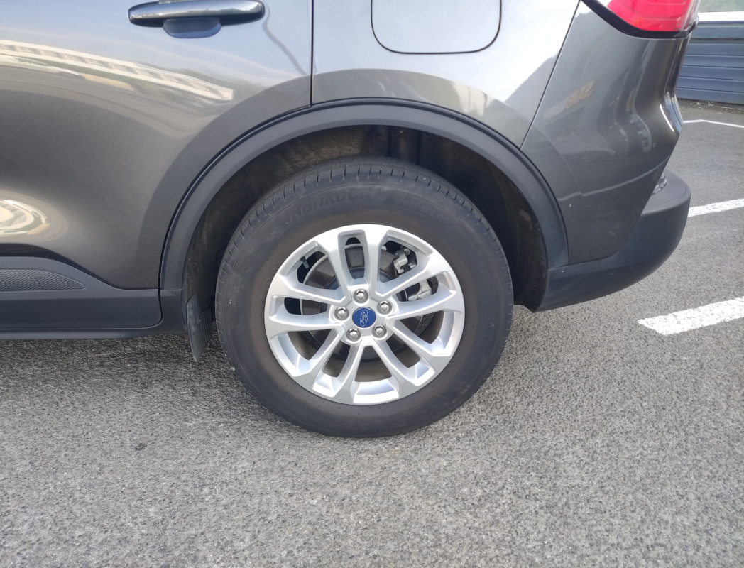 Ford Kuga — 31