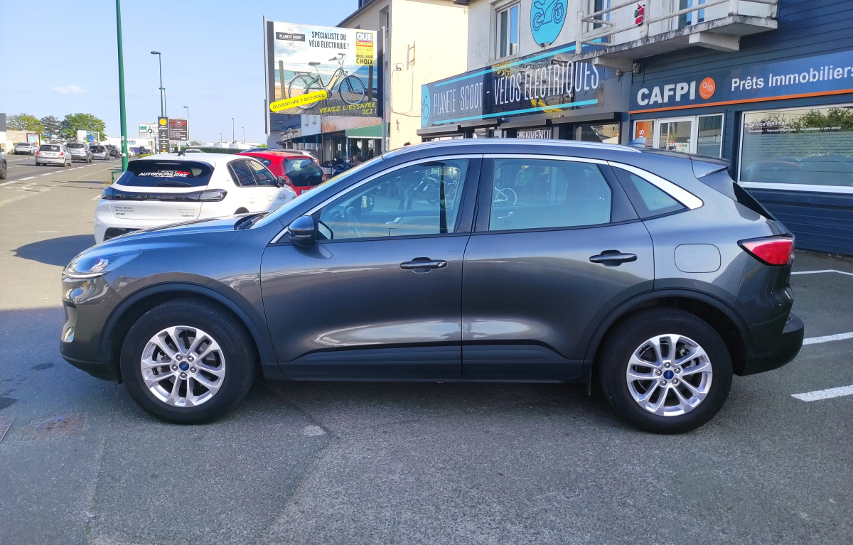 Ford Kuga — 9