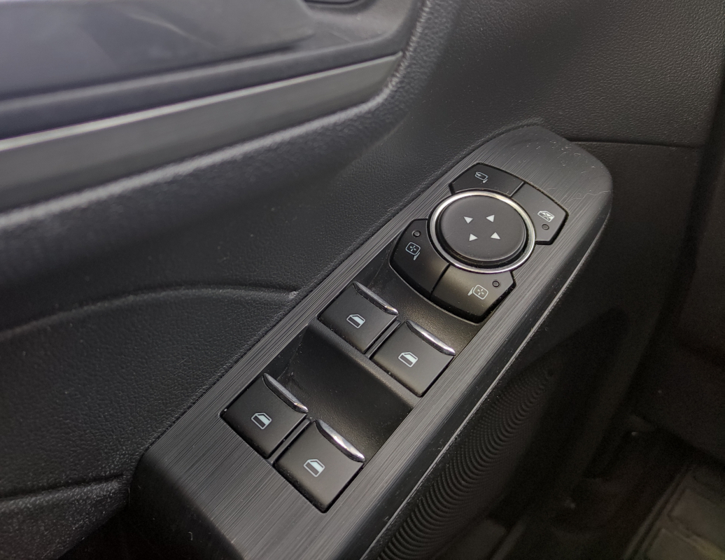 Ford Kuga — 24