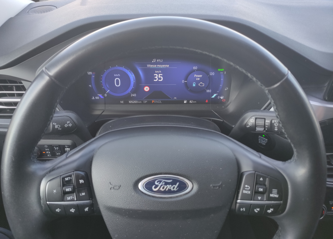 Ford Kuga — 12