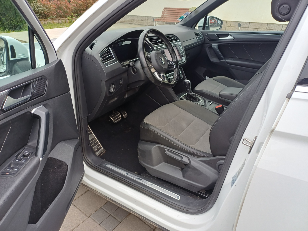 Volkswagen Tiguan — 21