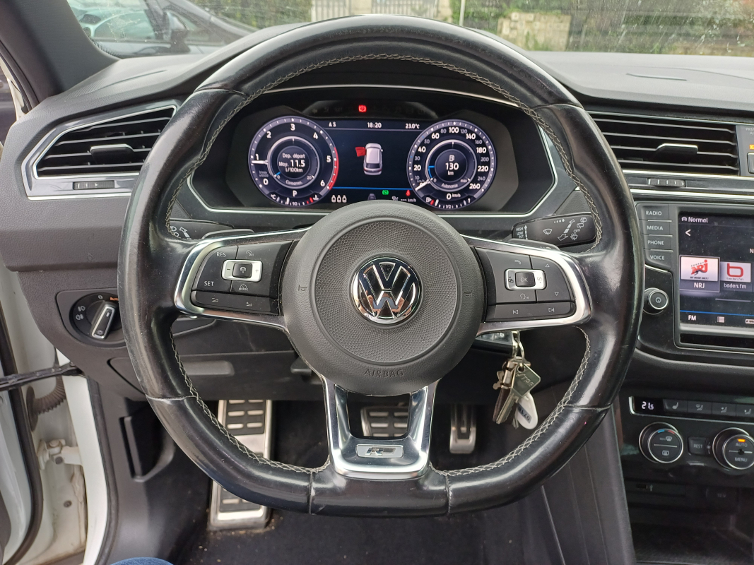 Volkswagen Tiguan — 10