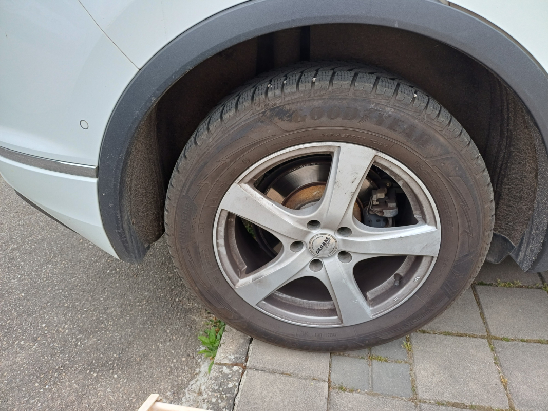 Volkswagen Tiguan — 29