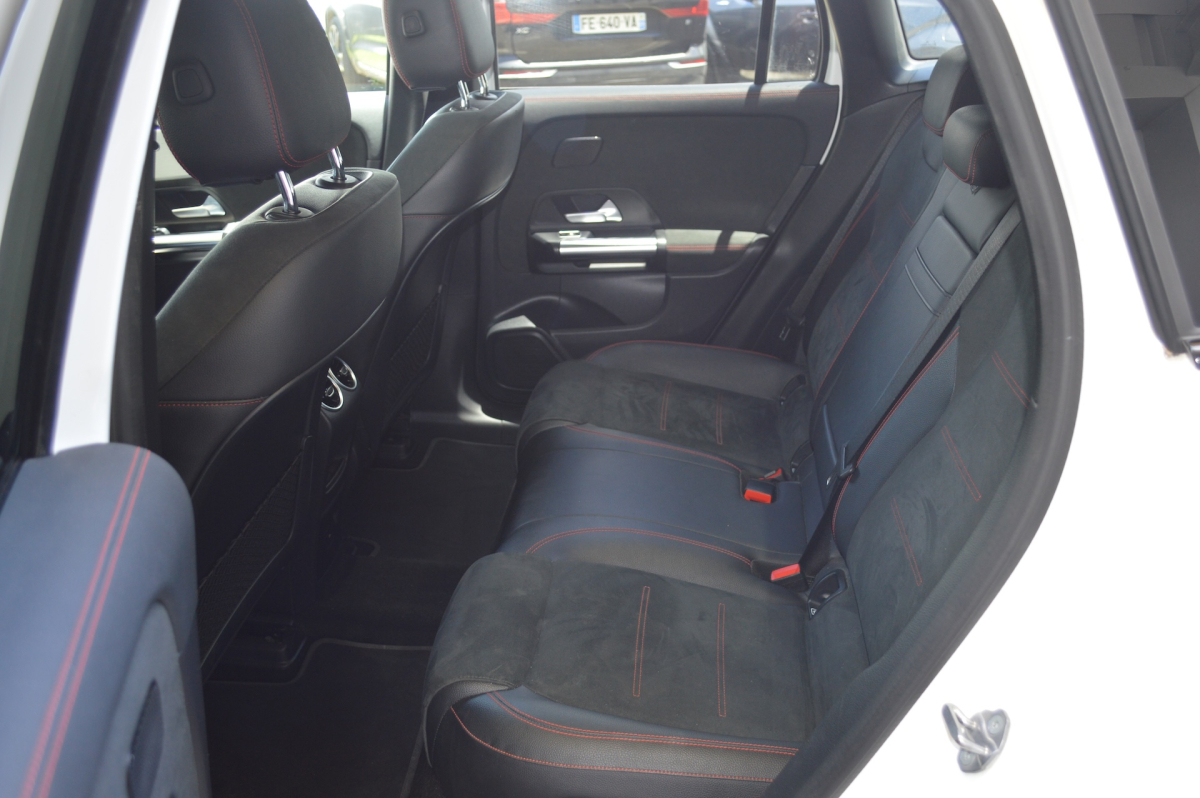 Mercedes EQA 250 — 12