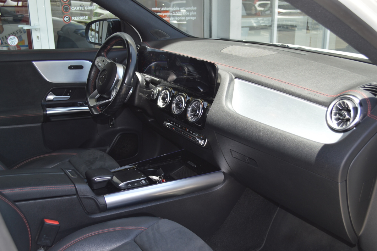 Mercedes EQA 250 — 15