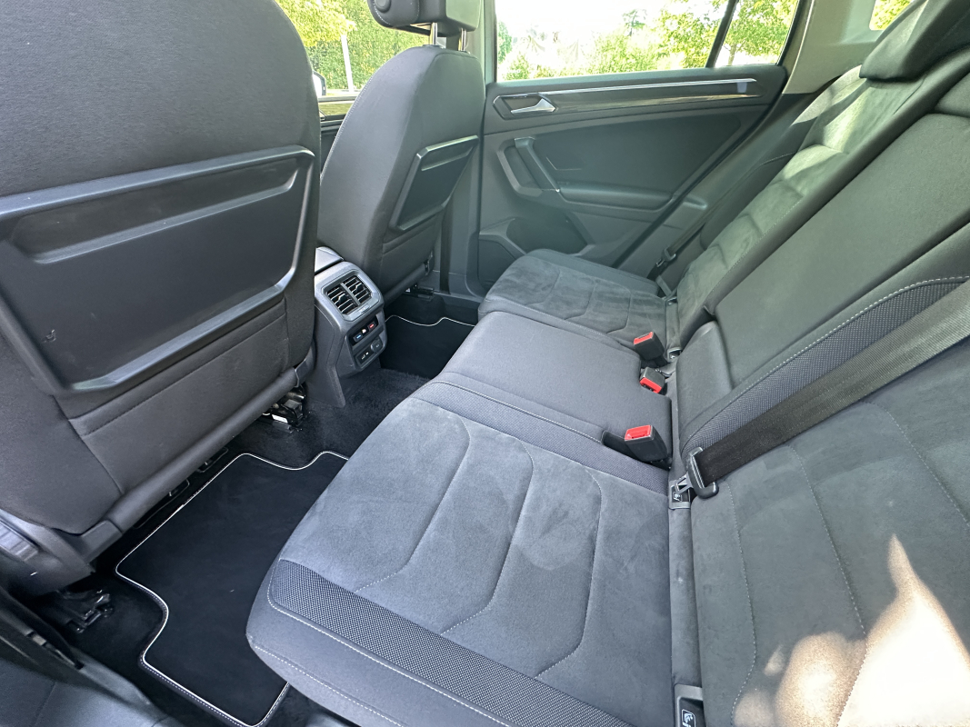 Volkswagen Tiguan — 11