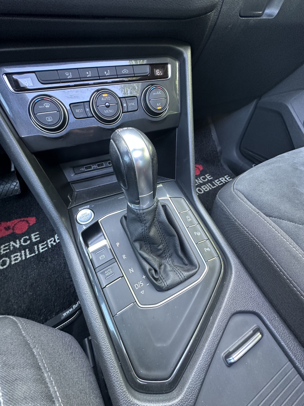Volkswagen Tiguan — 14