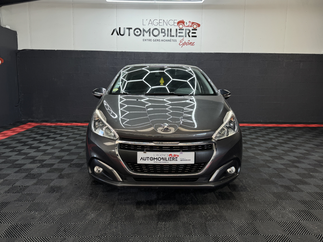 Peugeot 208 — 2