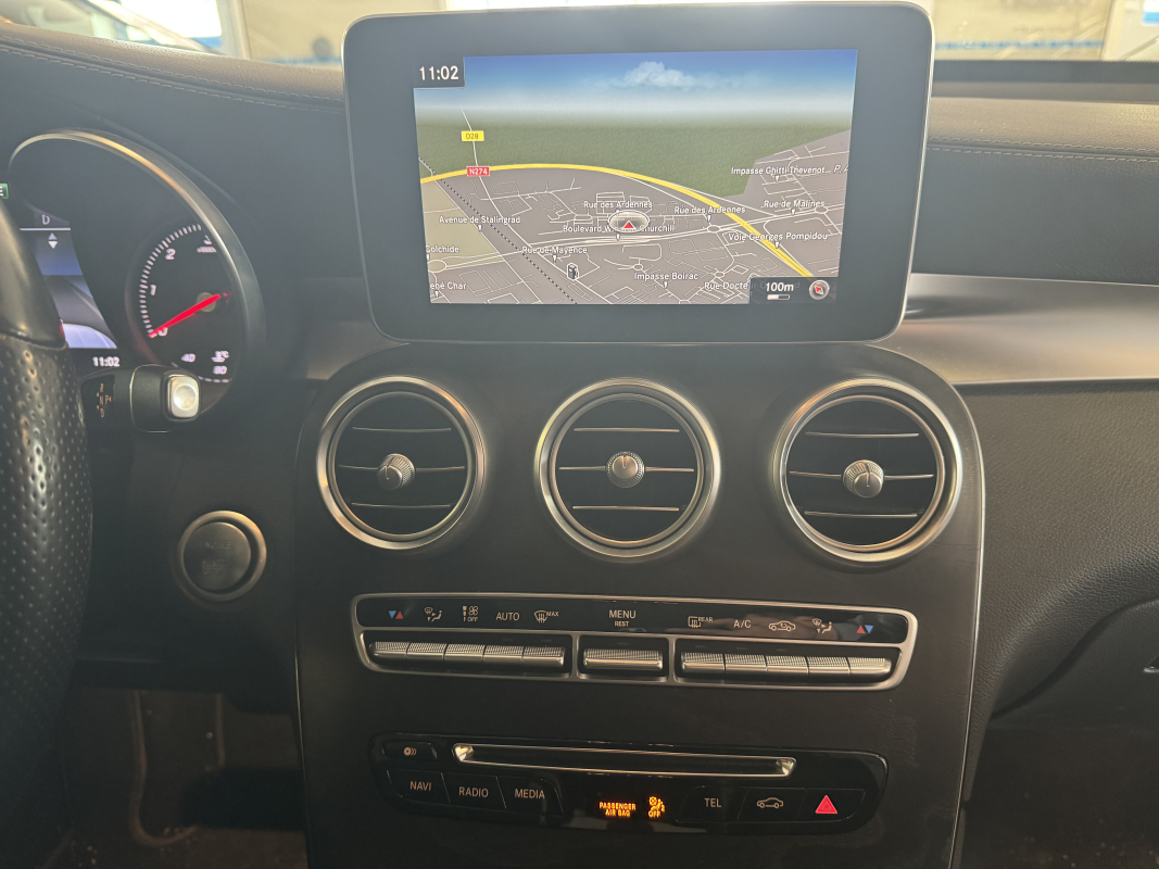 Mercedes GLC — 10