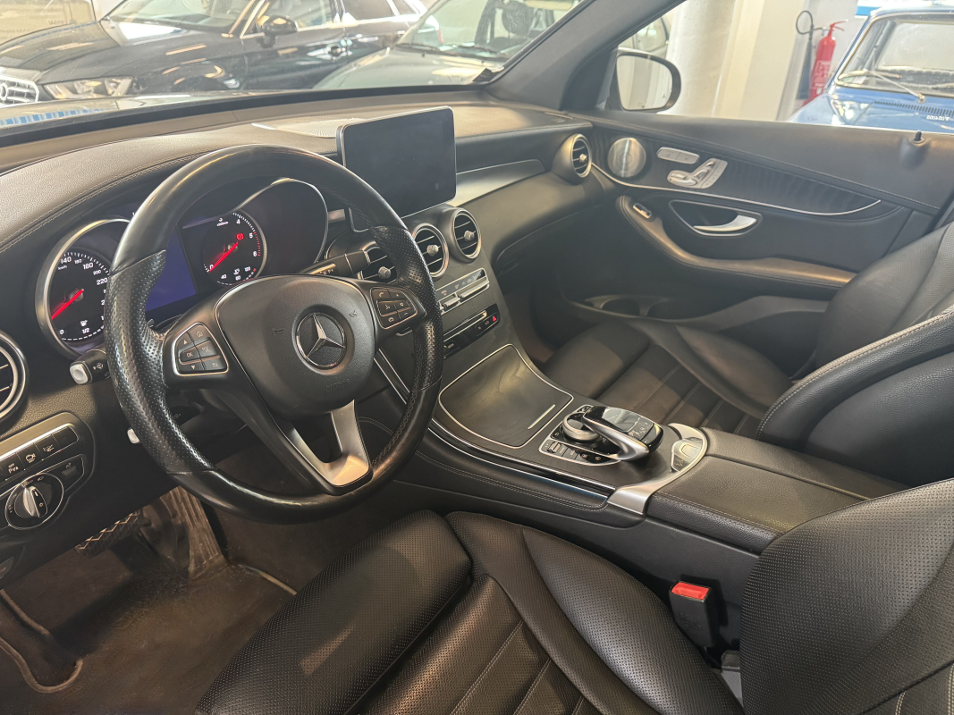 Mercedes GLC — 4