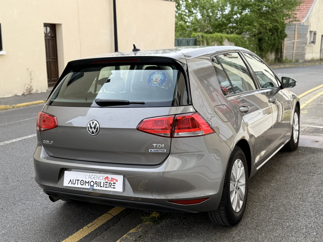 Volkswagen Golf — 4