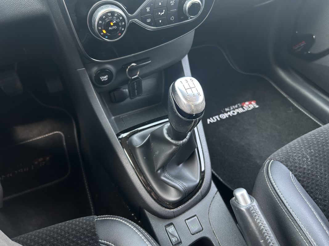 Renault Clio — 23