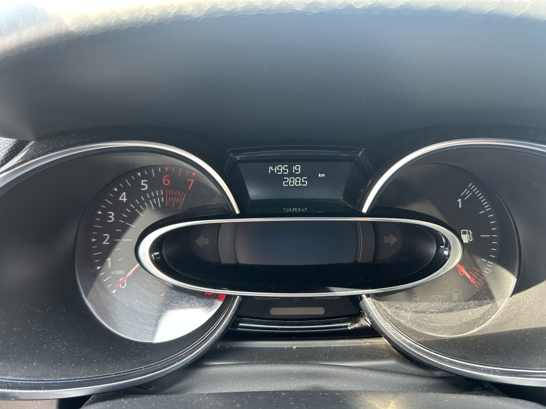 Renault Clio — 17