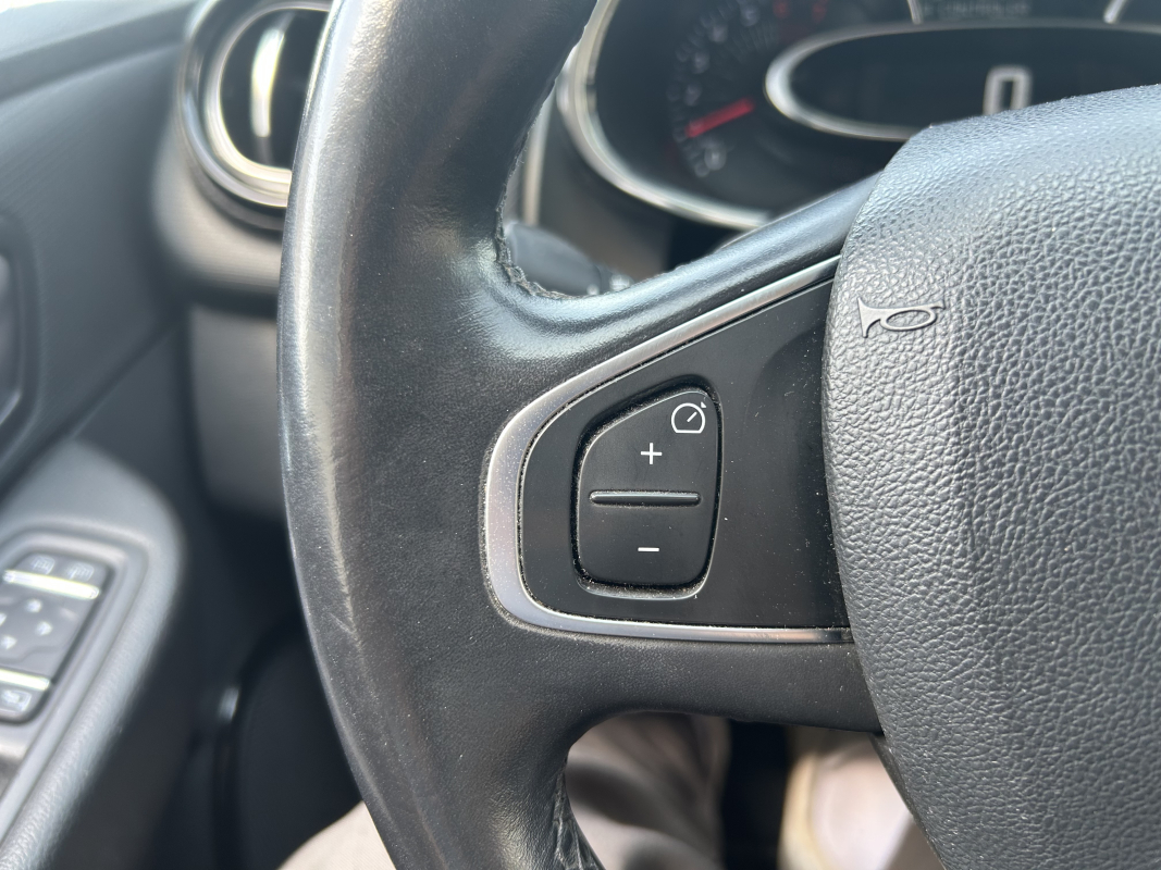 Renault Clio — 18