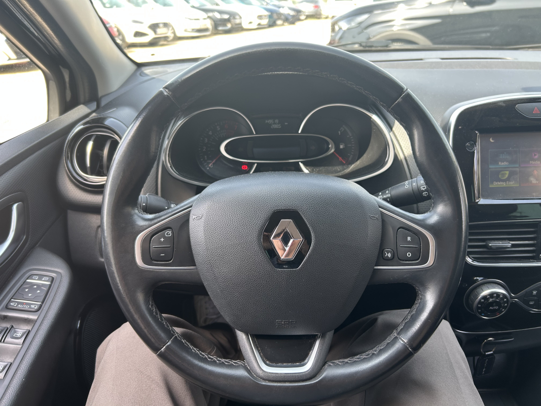 Renault Clio — 16