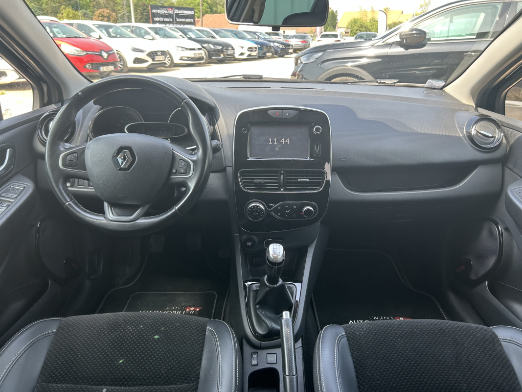 Renault Clio — 10
