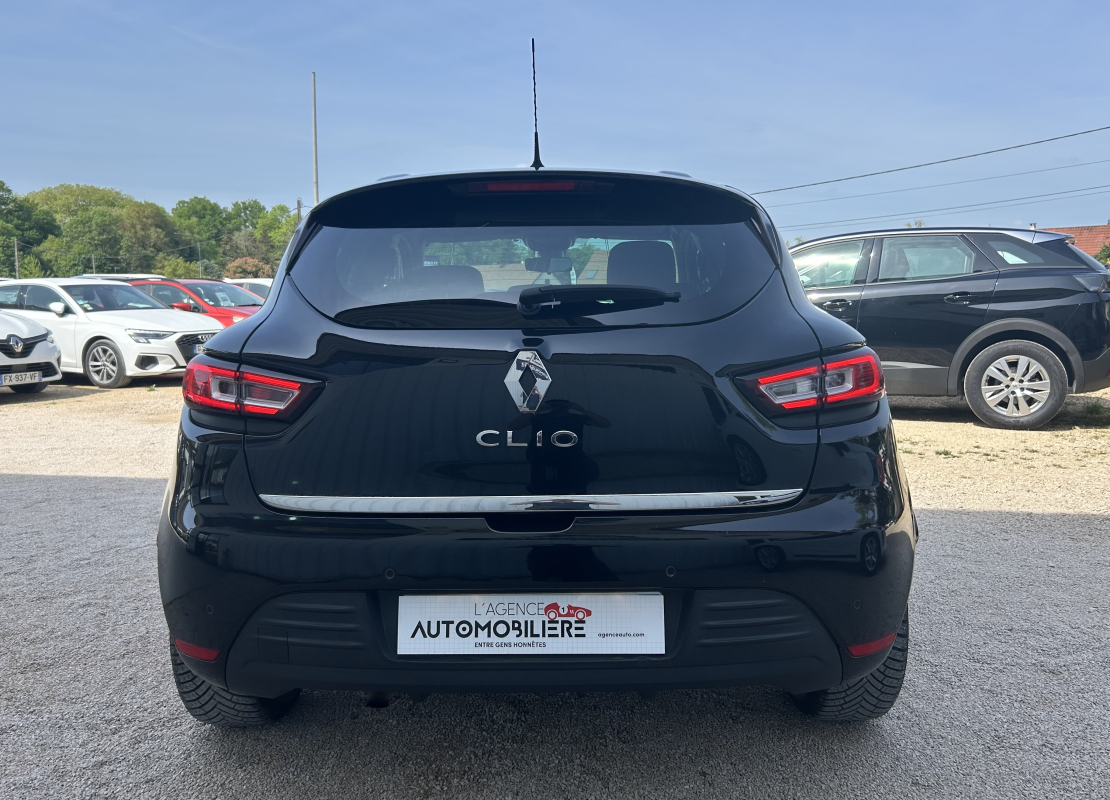 Renault Clio — 7