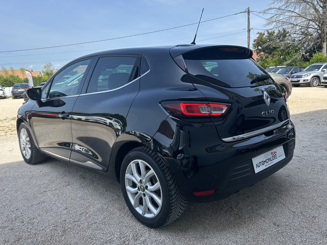 Renault Clio — 6