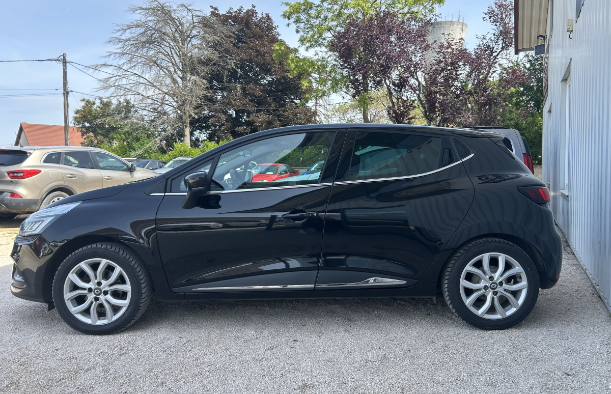Renault Clio — 5