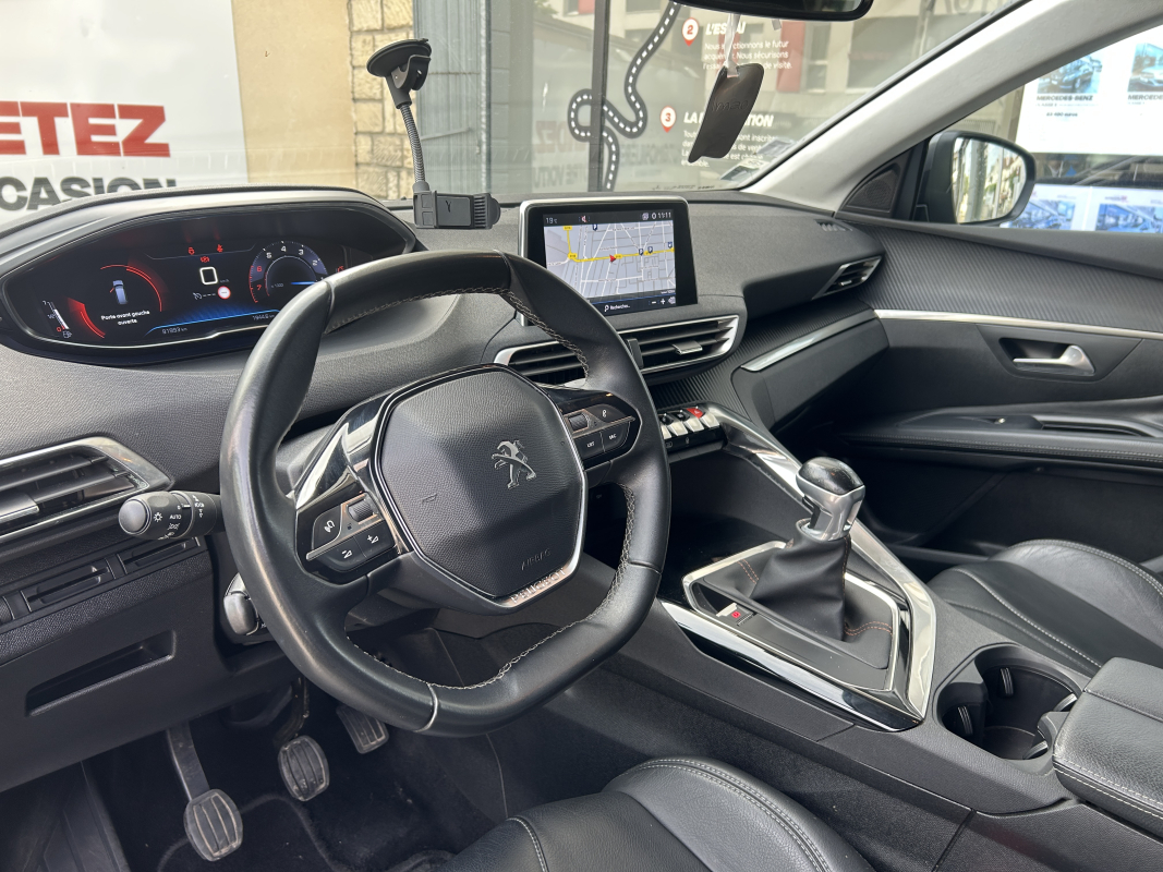 Peugeot 5008 — 12
