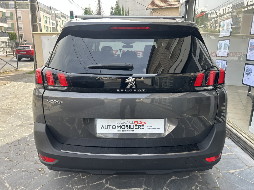 Peugeot 5008 — 4