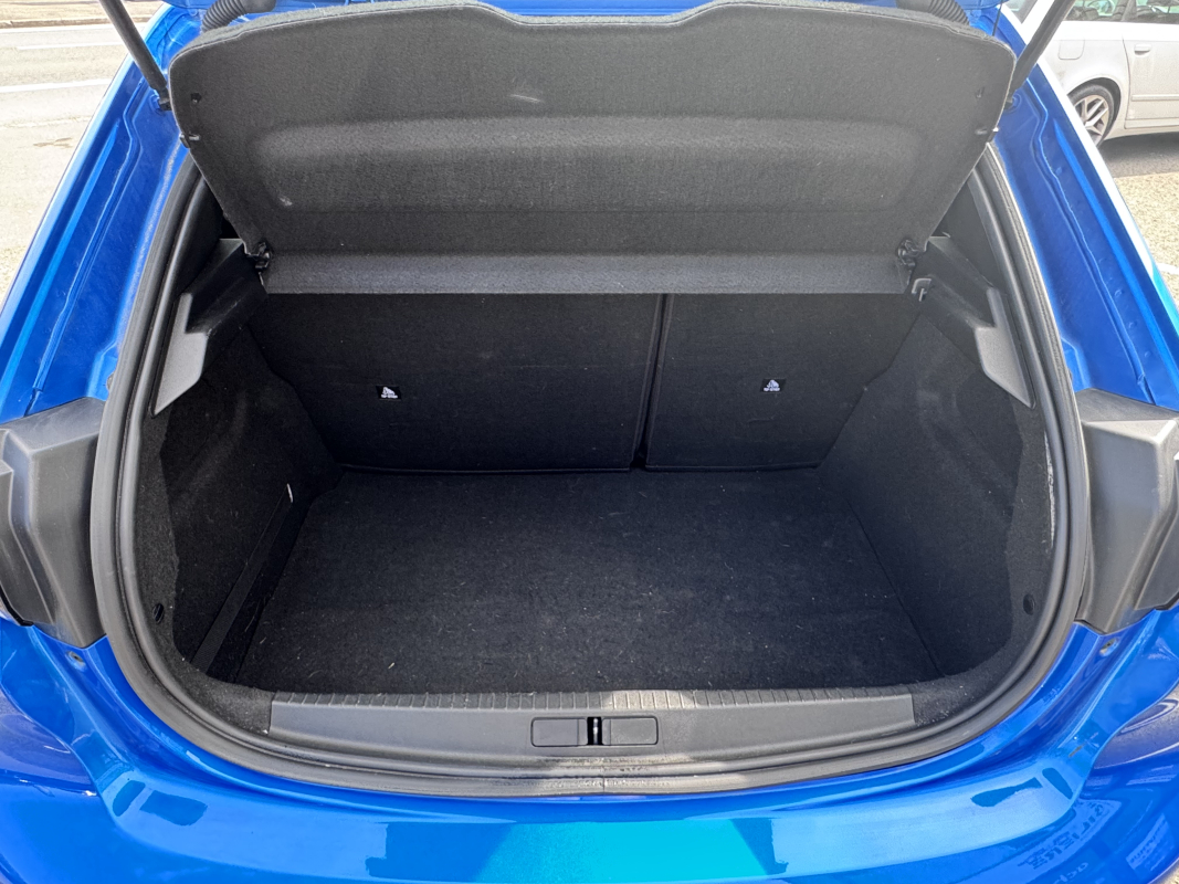 Peugeot 208 — 28