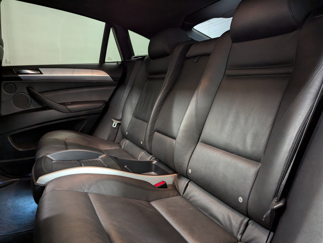 Bmw X6 — 12