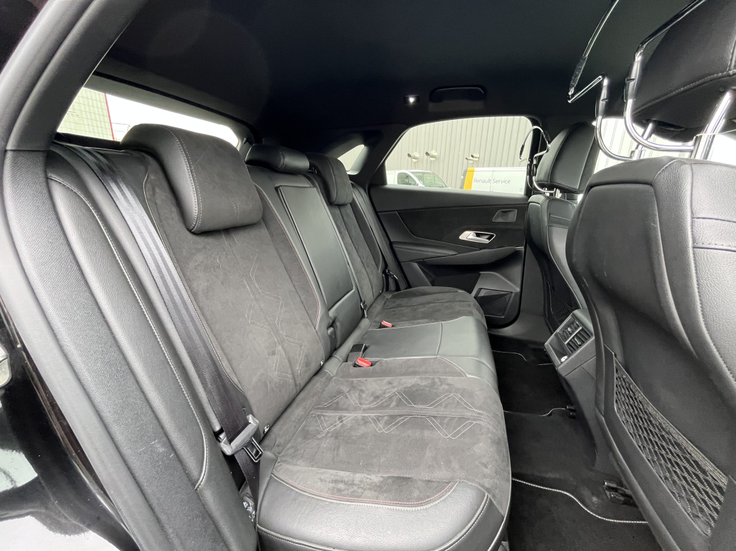 DS DS7 CROSSBACK — 15